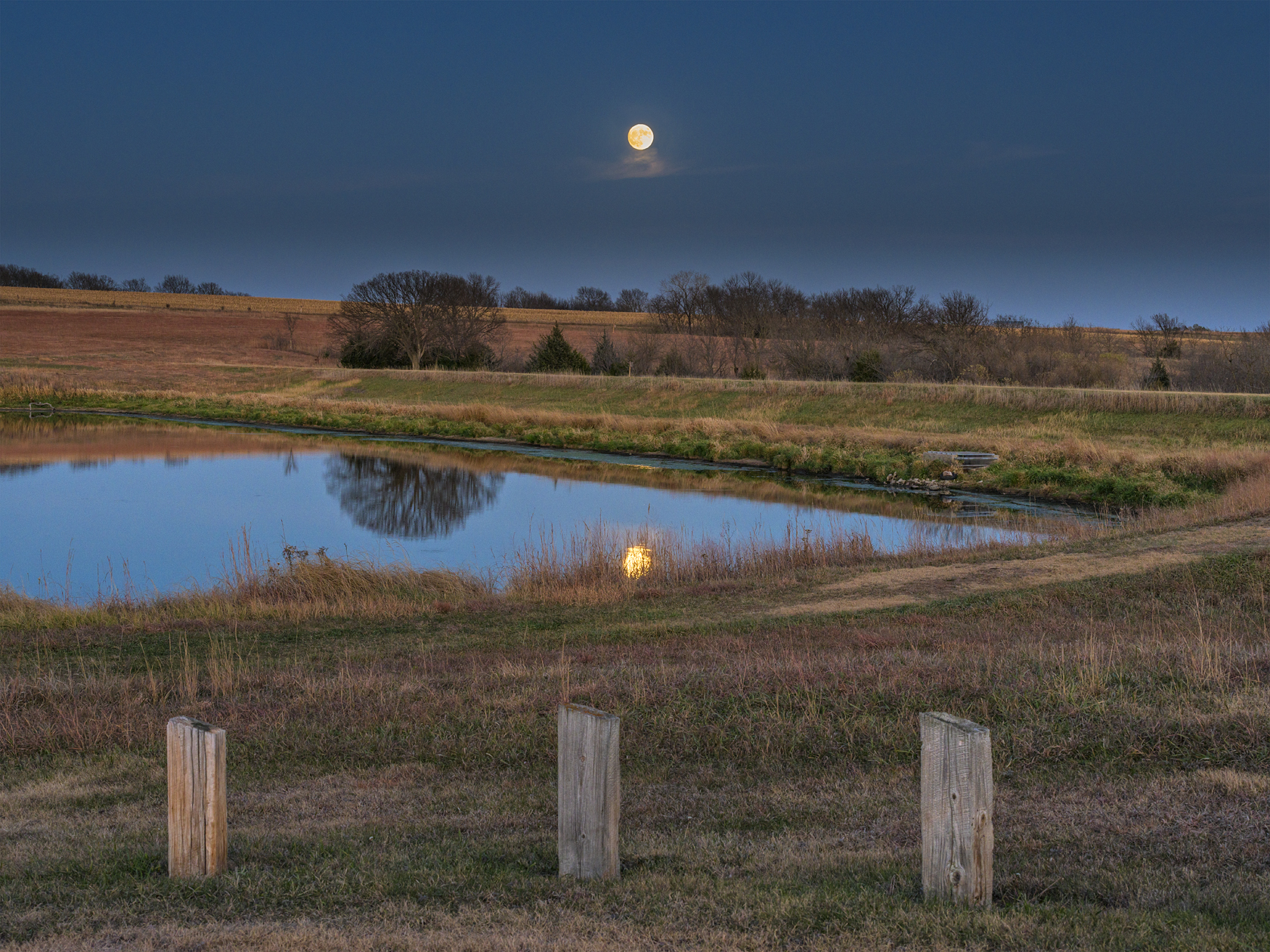 Full Moon at Liberty Cove