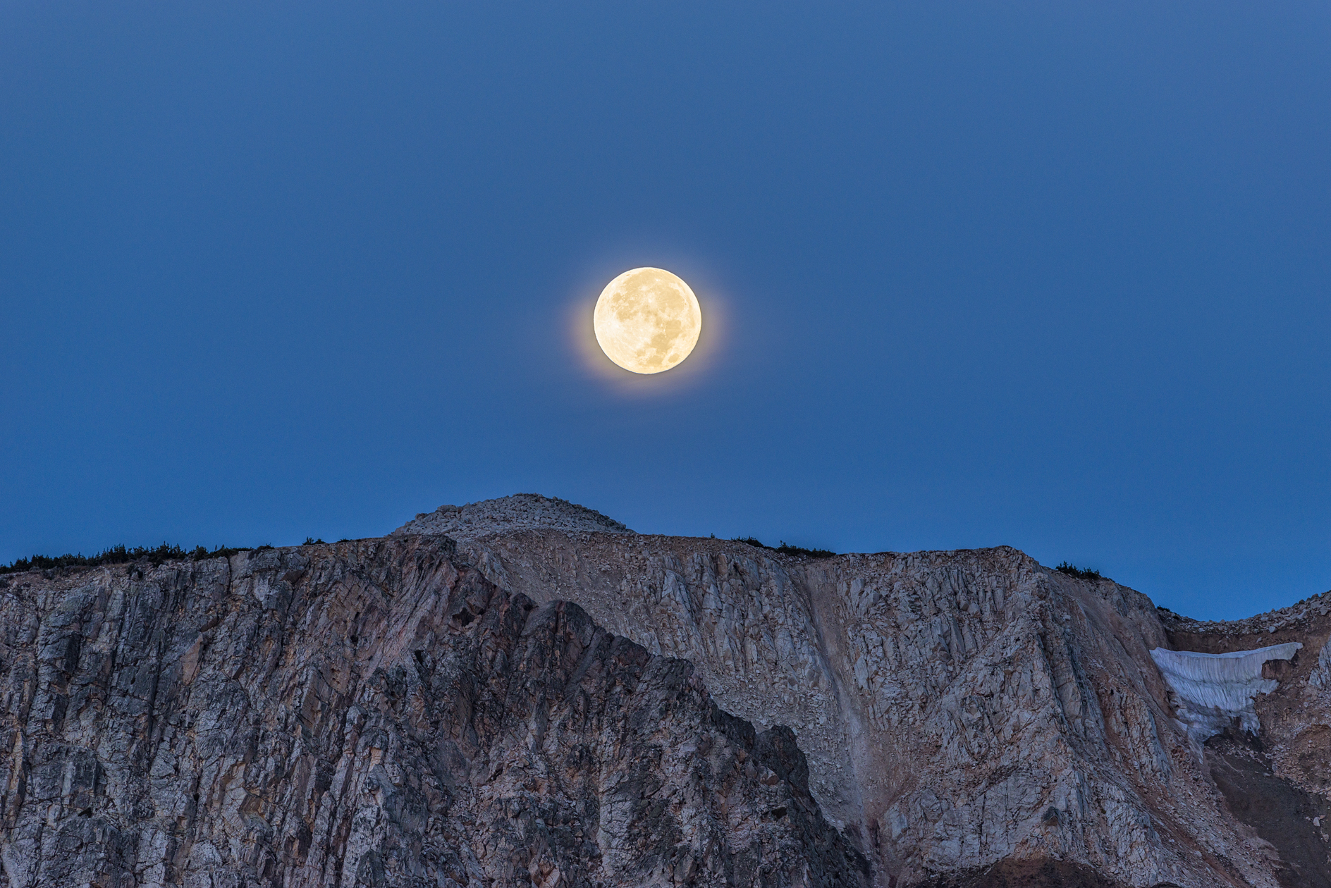 Medicine Bow Moonset