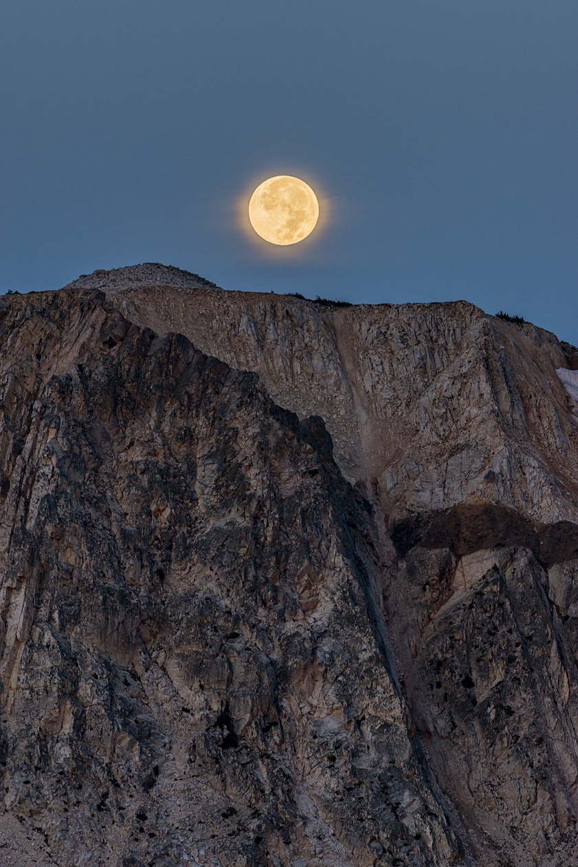 Medicine Bow Moonset II